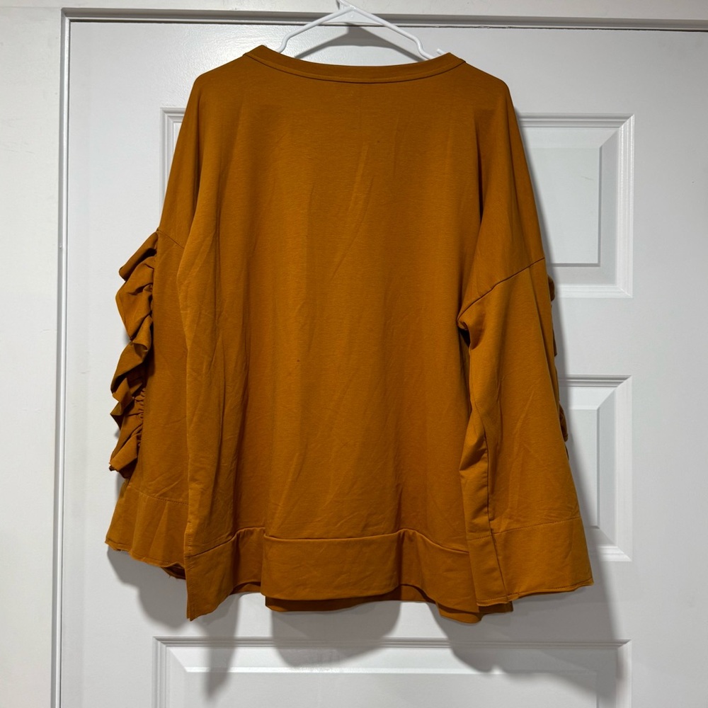 Gigio Women's Mustard Ruffle Sleeve Sweatshirt 03-0100 - Picture 5 of 8